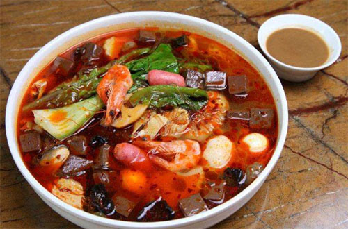 杨国福麻辣烫加盟条件 加盟杨国福麻辣烫贵吗